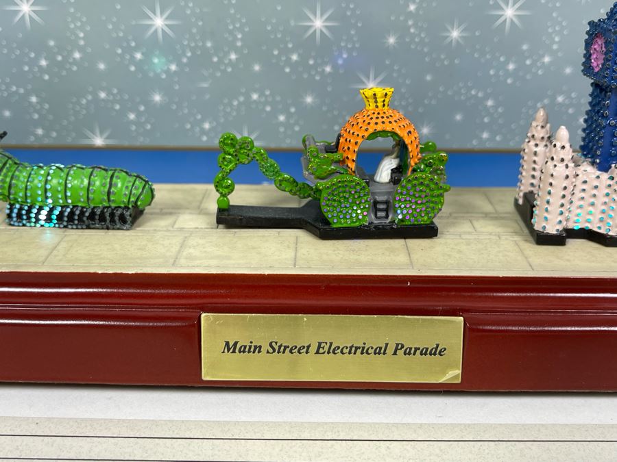 HAND SIGNED Robert Olszewski Disneyland Main Street, USA Collection: Main Street Electrical Parade (Set #3) By Robert Olszewski Disney Theme Park Attraction Miniature Model With Box And COA 12W X 2.75D X 3H DL0603 (Double Signed) [Photo 5]