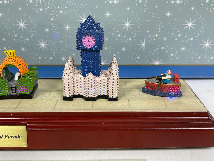 HAND SIGNED Robert Olszewski Disneyland Main Street, USA Collection: Main Street Electrical Parade (Set #3) By Robert Olszewski Disney Theme Park Attraction Miniature Model With Box And COA 12W X 2.75D X 3H DL0603 (Double Signed) [Photo 6]