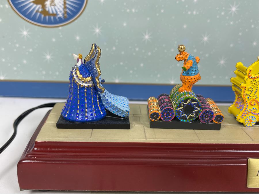 HAND SIGNED Robert Olszewski Disneyland Main Street, USA Collection: First Edition Main Street Electrical Parade (Set #4) By Robert Olszewski Disney Theme Park Attraction Miniature Model With Box And COA 10.75W X 2.75D X 3H DL0604 (Double Signed) [Photo 4]