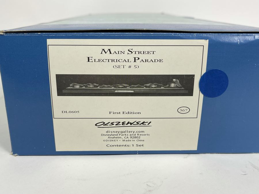 HAND SIGNED Robert Olszewski Disneyland Main Street, USA Collection: First Edition Main Street Electrical Parade (Set #5) By Robert Olszewski Disney Theme Park Attraction Miniature Model With Box And COA DL0605 (Double Signed) [Photo 20]