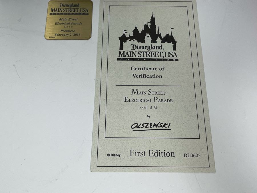 HAND SIGNED Robert Olszewski Disneyland Main Street, USA Collection: First Edition Main Street Electrical Parade (Set #5) By Robert Olszewski Disney Theme Park Attraction Miniature Model With Box And COA DL0605 (Double Signed) [Photo 16]