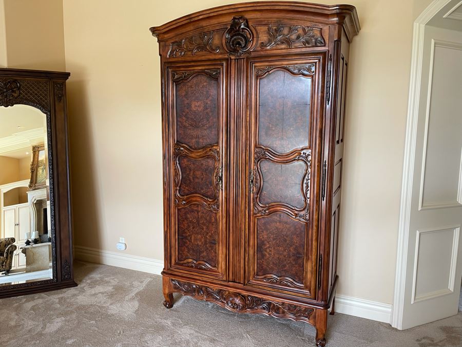 Stunning Henredon Gentleman's Dresser Armoire Cabinet 5'1'W X 26'D X 8'6'H [Photo 7]