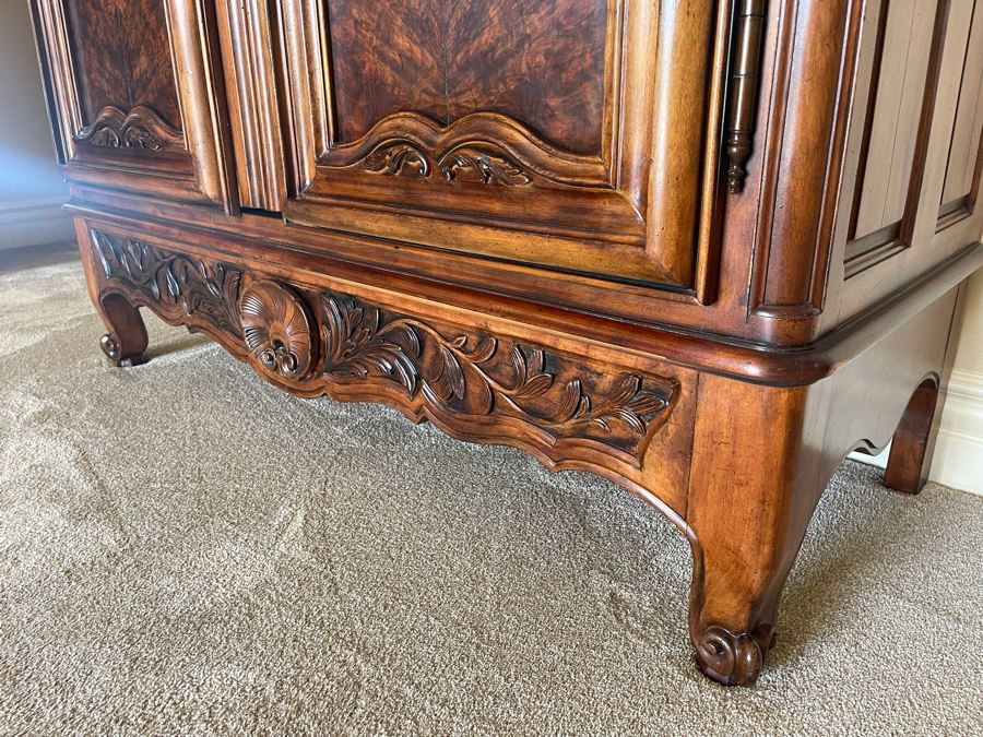 Stunning Henredon Gentleman's Dresser Armoire Cabinet 5'1'W X 26'D X 8'6'H [Photo 15]