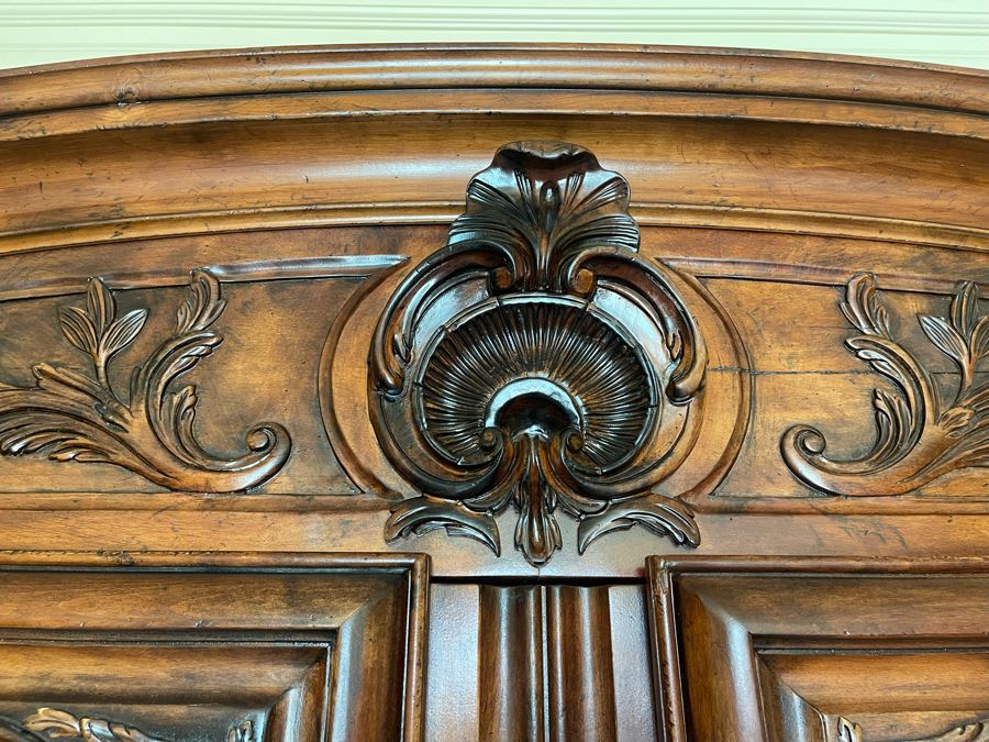 Stunning Henredon Gentleman's Dresser Armoire Cabinet 5'1'W X 26'D X 8'6'H [Photo 12]