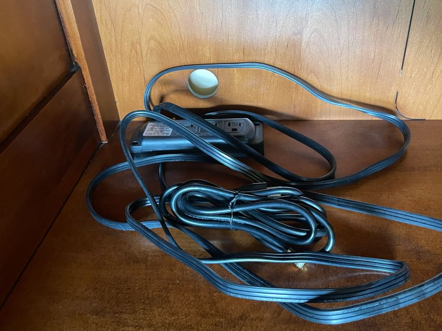 Stunning Henredon Gentleman's Dresser Armoire Cabinet 5'1'W X 26'D X 8'6'H [Photo 24]