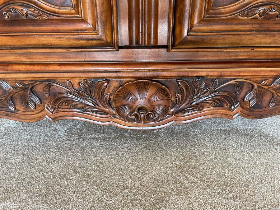 Stunning Henredon Gentleman's Dresser Armoire Cabinet 5'1'W X 26'D X 8'6'H [Photo 14]