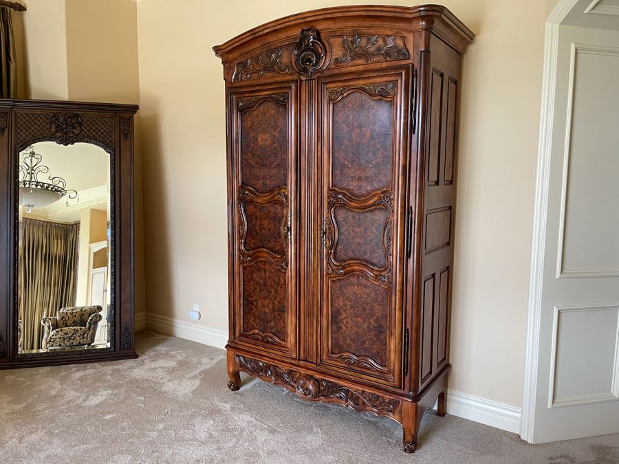Stunning Henredon Gentleman's Dresser Armoire Cabinet 5'1'W X 26'D X 8'6'H [Photo 11]