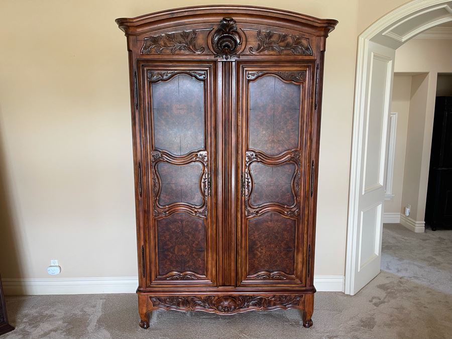 Stunning Henredon Gentleman's Dresser Armoire Cabinet 5'1'W X 26'D X 8'6'H [Photo 6]