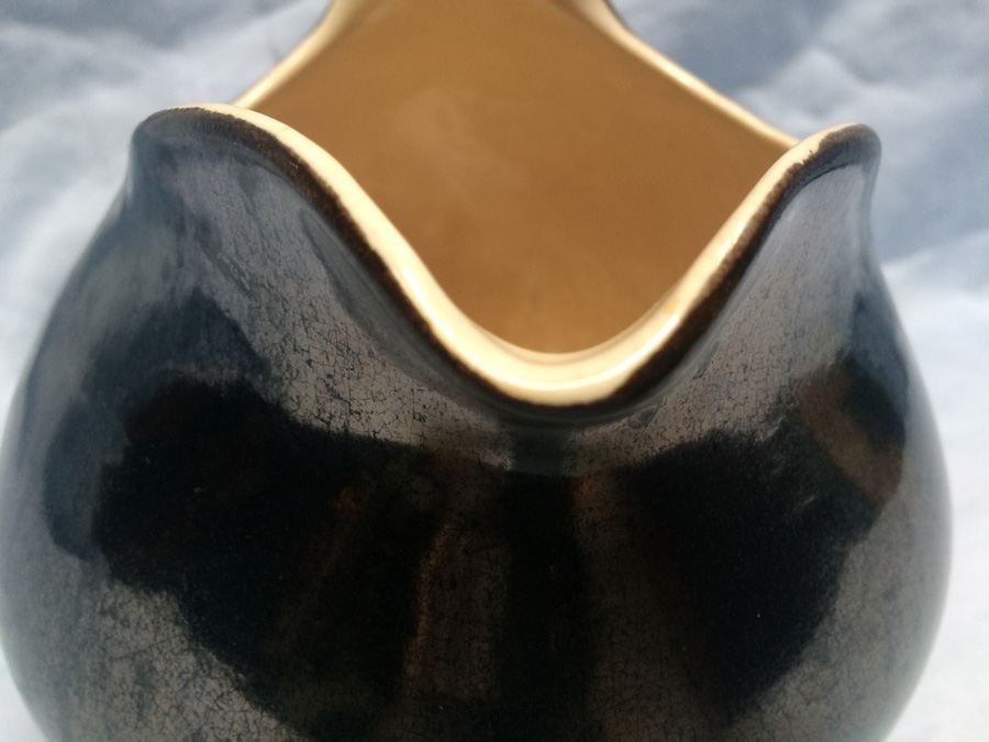 Modern Pitcher [Photo 16]