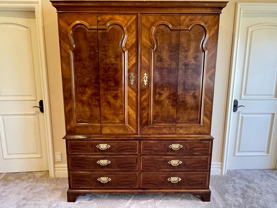 Aston Court By Henredon Wooden Armoire Cabinet Dresser 5'4'W X 21D X 6'10'H [Photo 3]