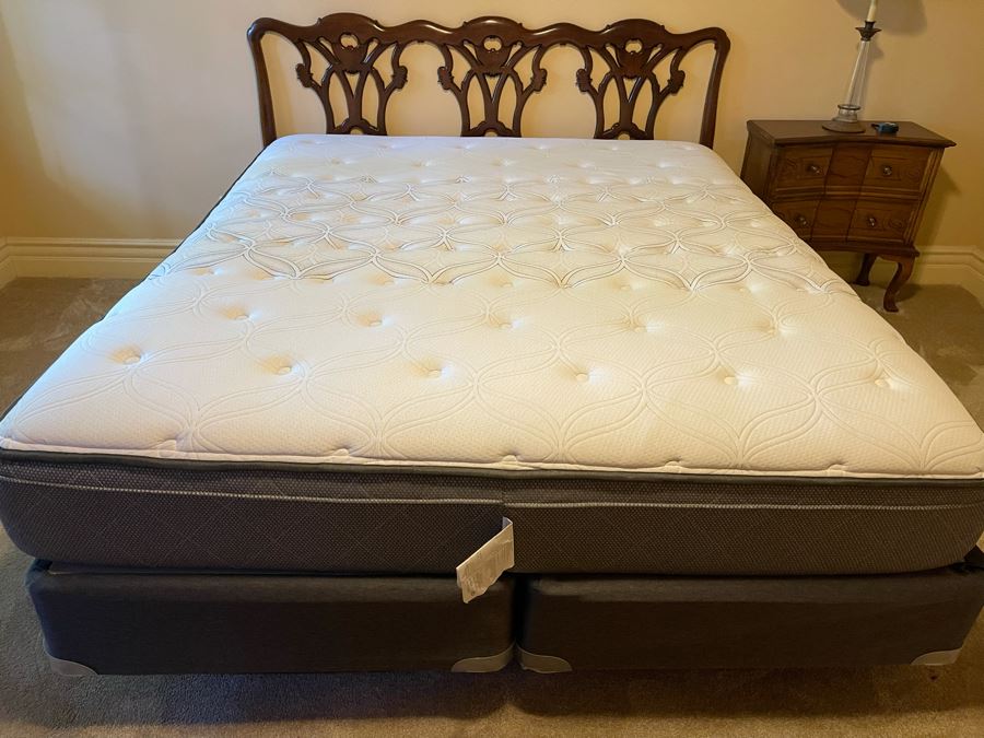 Wooden Headboard With Cal King Mattress And Boxspring [Photo 3]