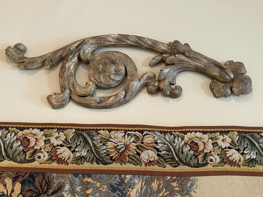 Large Tapestry 'The Royal Hunt' After C. Detti 8'6' X 5'2' Includes Three Ornamental Accent Pieces Above Tapestry [Photo 16]