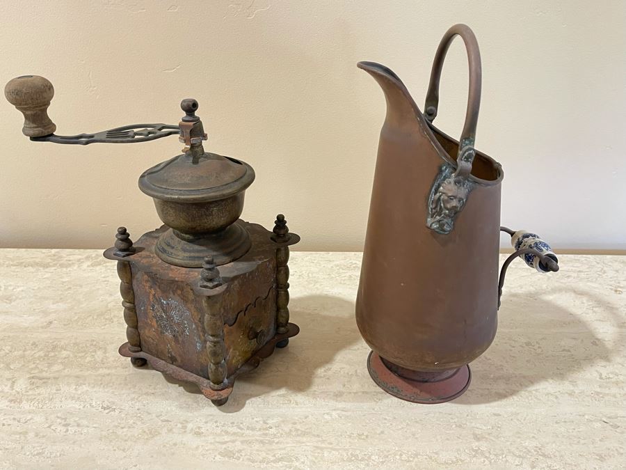 Vintage Coffee Grinder And Copper Scuttle [Photo 4]