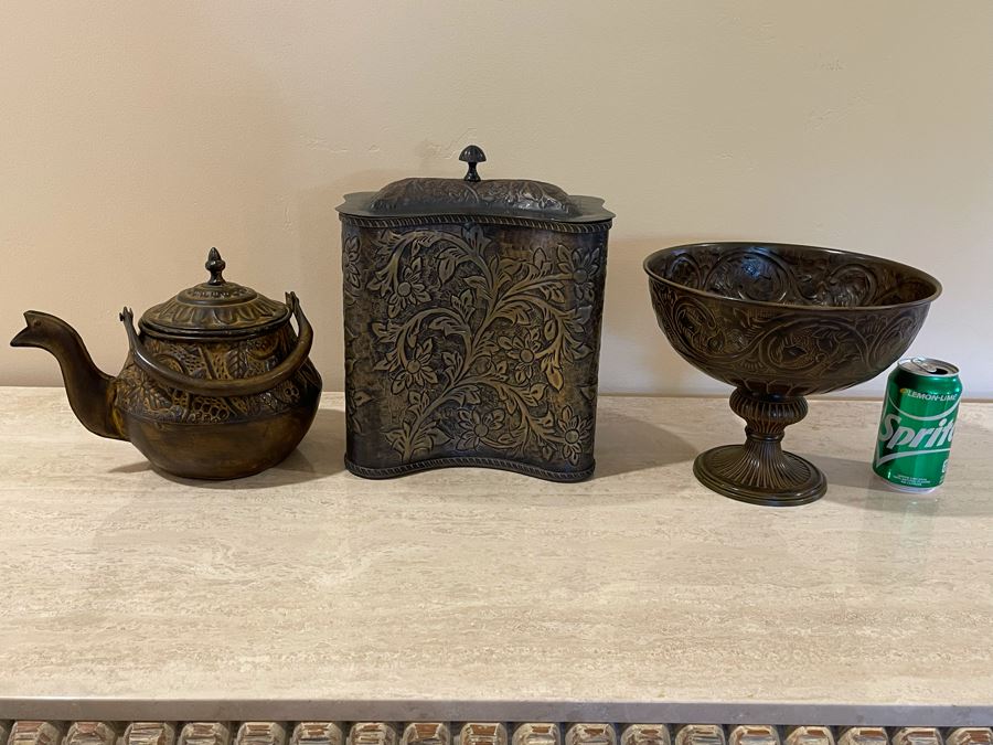 Home Decor Accent Lot: Metal Footed Bowl, Metal Box With Lid And Metal Teapot [Photo 2]