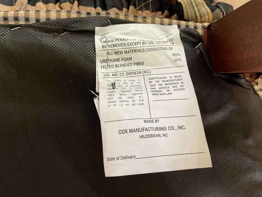 Upholstered Vanity Desk Chair [Photo 6]