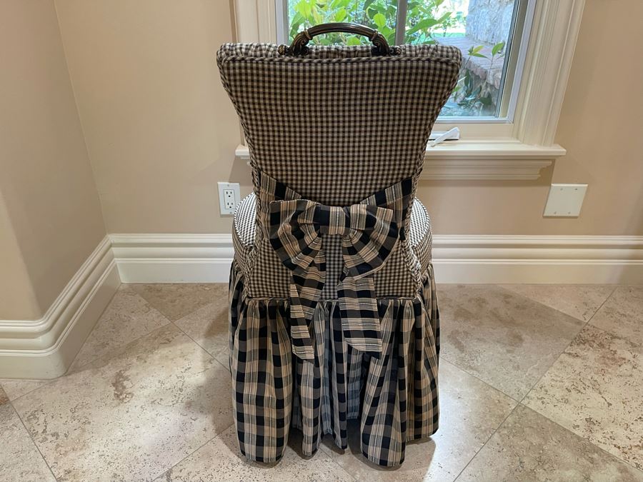 Upholstered Vanity Desk Chair [Photo 4]