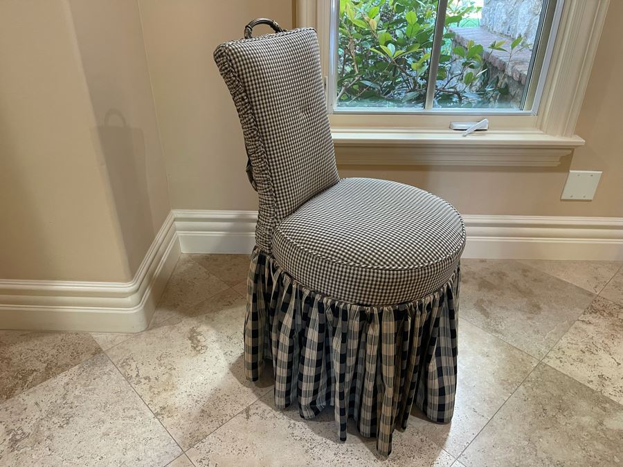 Upholstered Vanity Desk Chair [Photo 1]