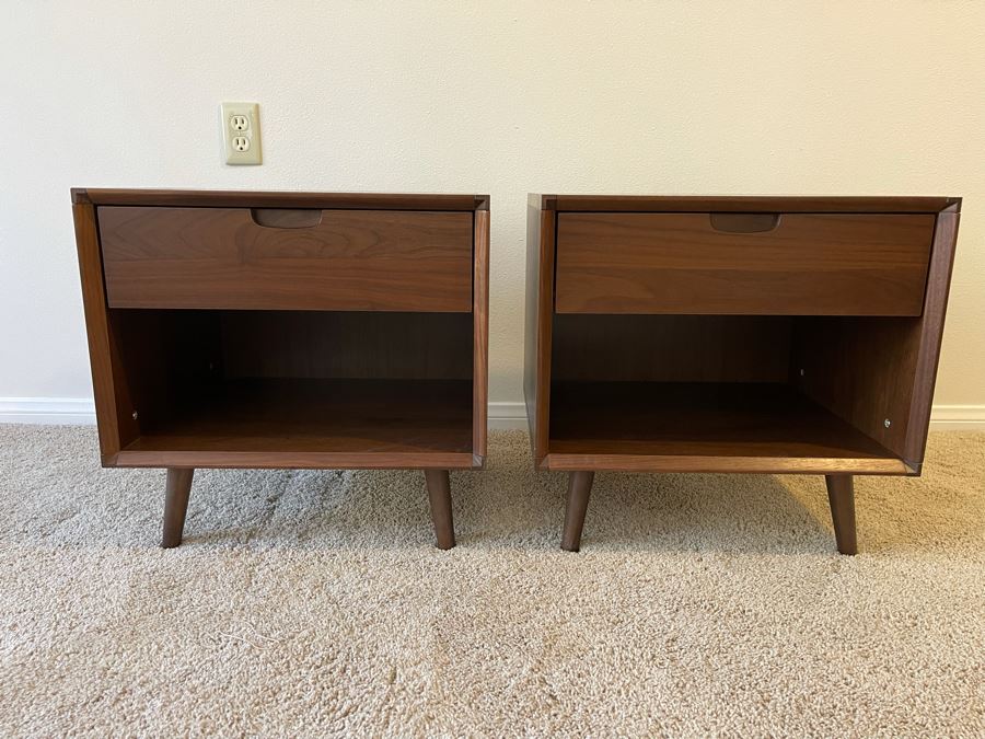 Pair Of Contemporary Mid-Century Modern Style Nightstands 20W X 16.5D X 19.5H [Photo 4]