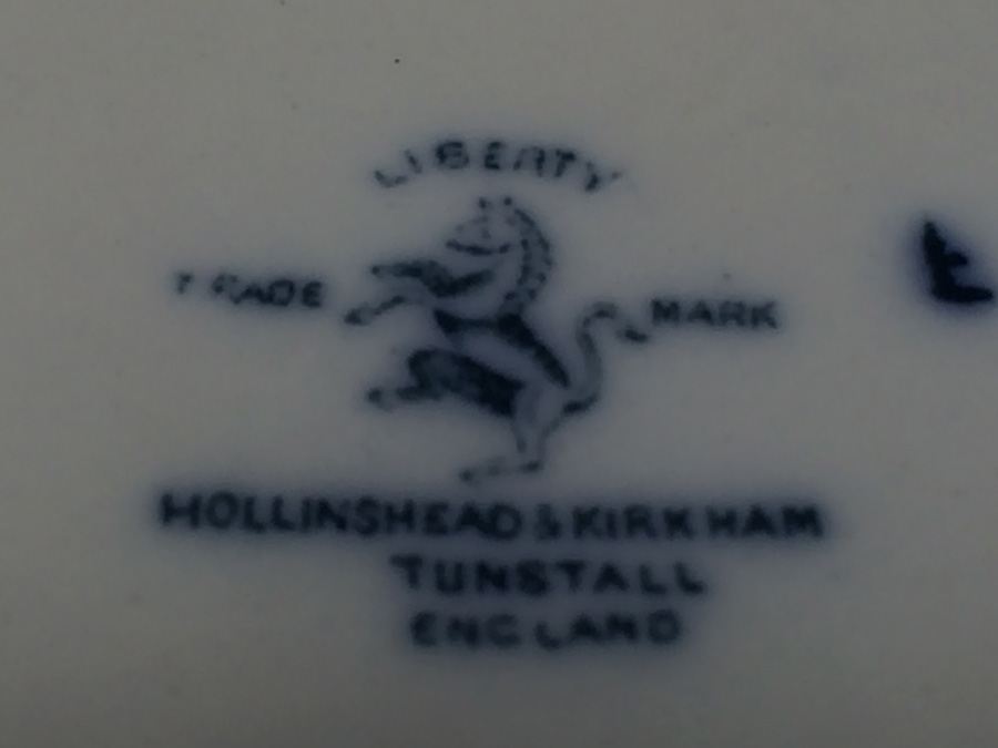 Hollinshead & Kirkham Tunstall Soup Tureen England [Photo 23]
