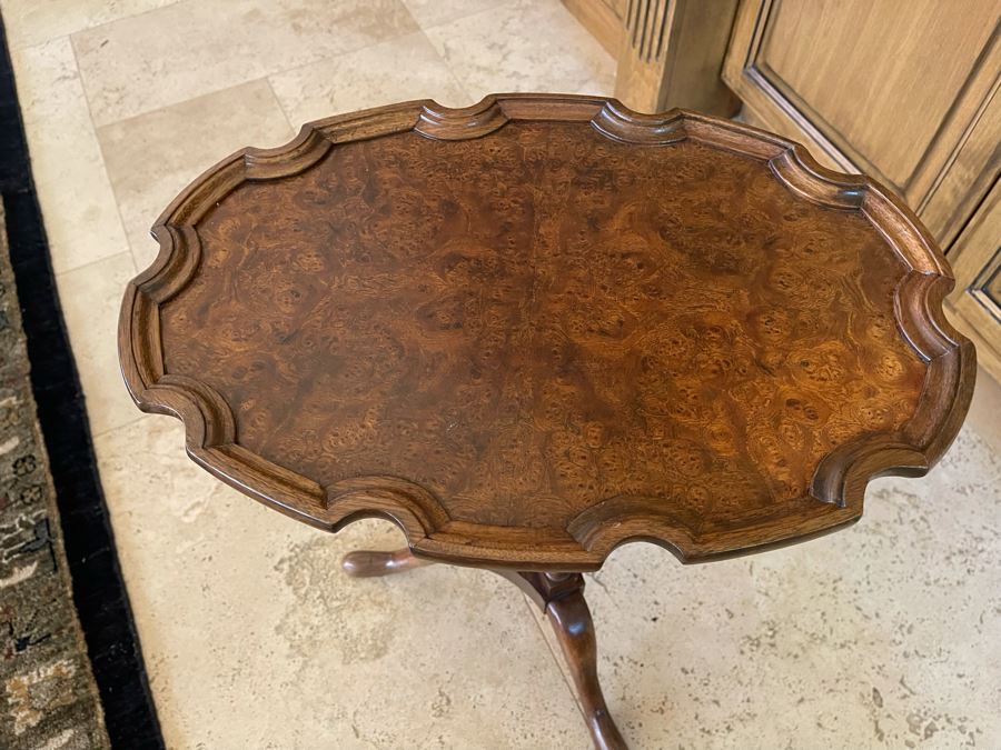 Baker Furniture Historic Charleston Reproductions Wooden Pedestal Side Table 18W X 13D X 22H [Photo 6]