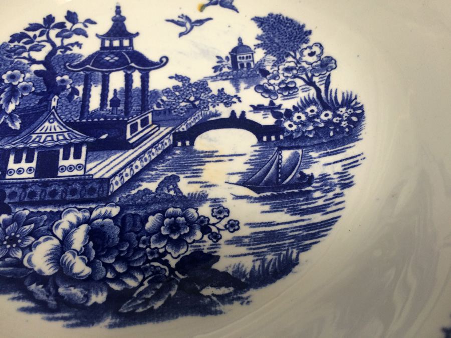 Covered Bowl England [Photo 17]