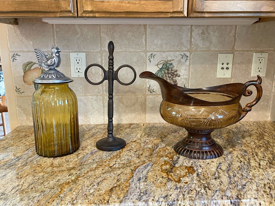 Home Decor Accent Lot (3 Items) [Photo 2]