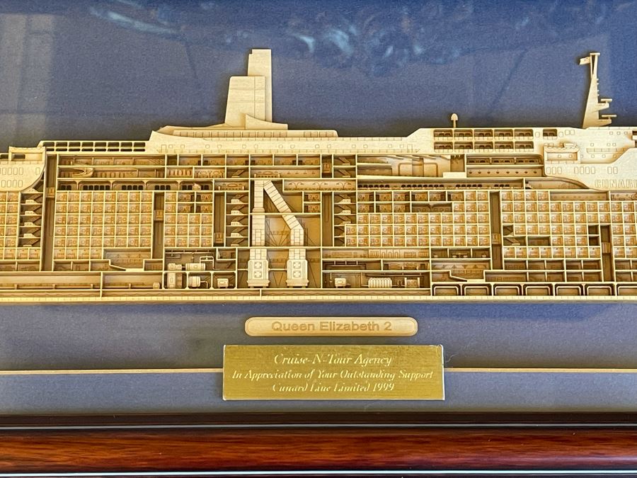 Queen Elizabeth Cutaway Wooden Ship Model 22 X 8 [Photo 3]