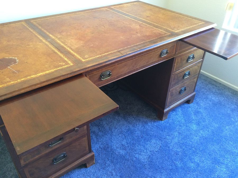 Vintage Baker Desk [Photo 12]