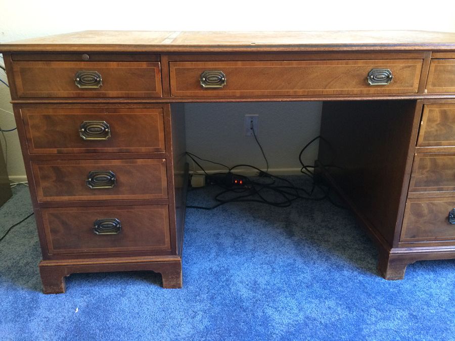 Vintage Baker Desk [Photo 4]