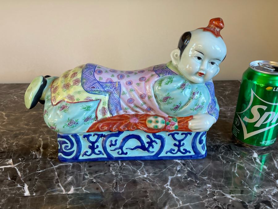 Chinese Porcelain Pillow Box 11W X 5.5D X 7.5H [Photo 4]