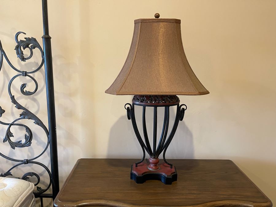 JUST ADDED - Metal Table Lamp 35H [Photo 2]