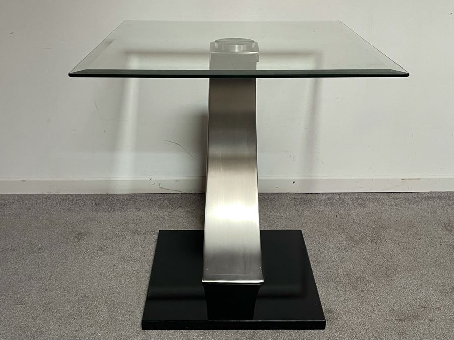 JUST ADDED Contemporary Metal And Glass Side Table 22W X 24D X 24H   43853 2qh2 