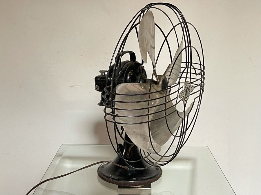 JUST ADDED - Vintage Art Deco General Electric Industrial Working Metal Fan [Photo 5]