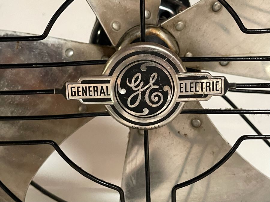JUST ADDED - Vintage Art Deco General Electric Industrial Working Metal Fan [Photo 4]
