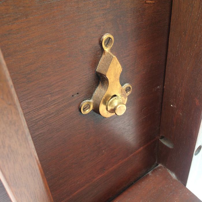 Vintage Tilt Top Chippendale Mahogany Table with Ball and Claw Feet [Photo 7]