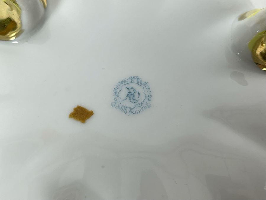 Nippon Japan Hand Painted Lidded Dresser Box 4.5R X 2.5H [Photo 6]