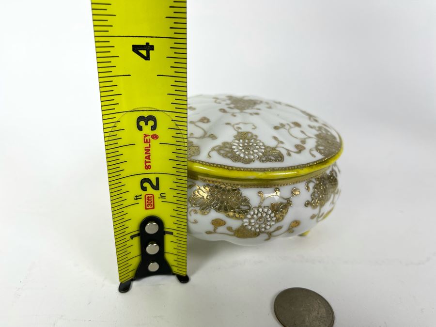 Nippon Japan Hand Painted Lidded Dresser Box 4.5R X 2.5H [Photo 8]