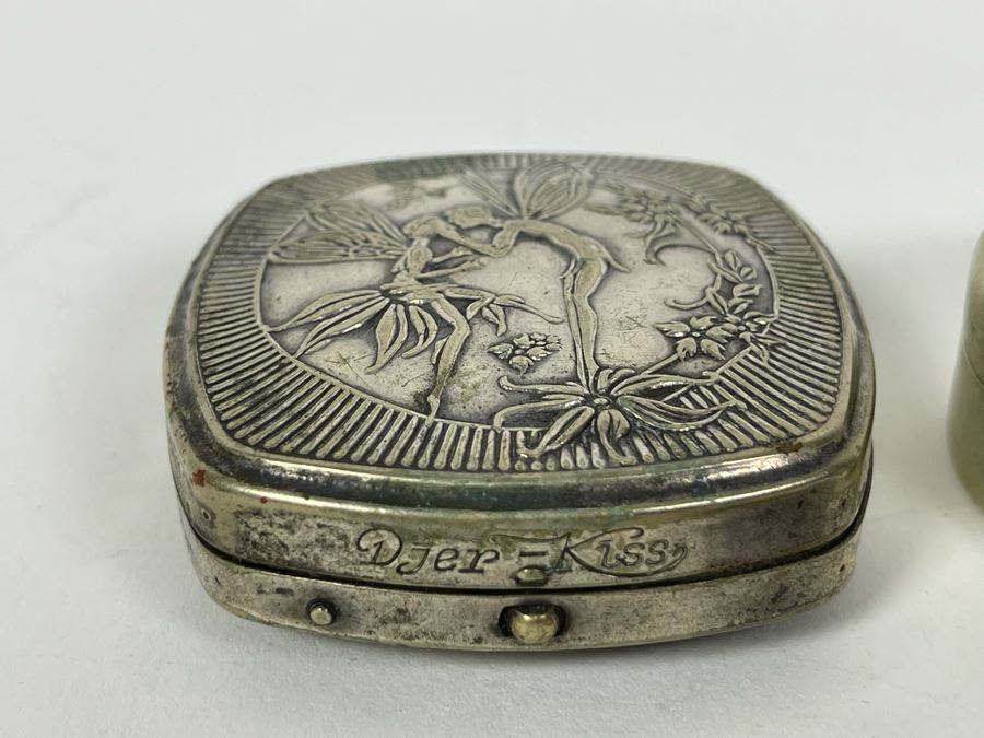 Repousse Silverplate Djer-Kiss Faires Compact And Hallmarked Repousse Silverplate Compact [Photo 3]