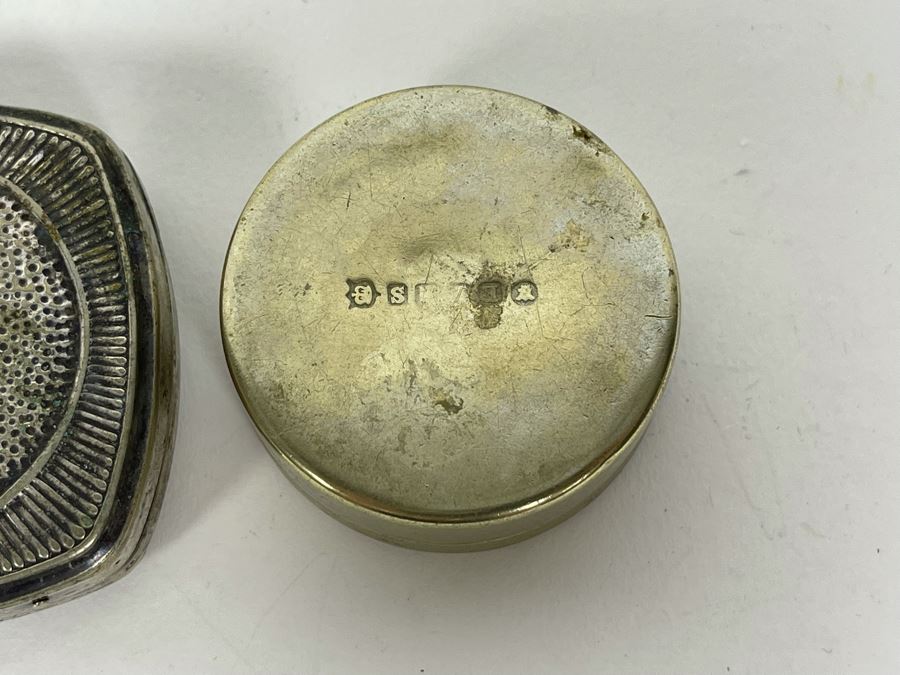 Repousse Silverplate Djer-Kiss Faires Compact And Hallmarked Repousse Silverplate Compact [Photo 6]