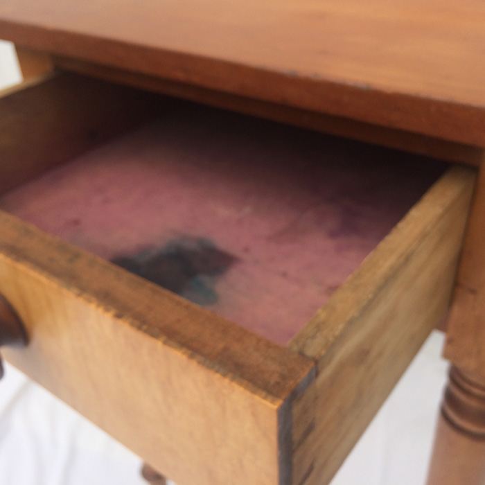 Antique Maple Single Drawer End Table [Photo 6]