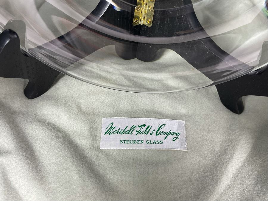 (12) Signed Steuben Clear Glass 8.5'R Plates With Original Boxes From Marshall Field & Company Steuben Glass Room [Photo 5]