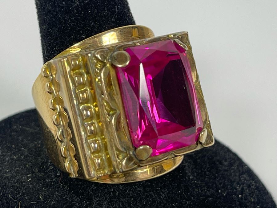 18K Gold Synthetic Sapphire Ring Size 9 10.4g FMV $300 Retail $900