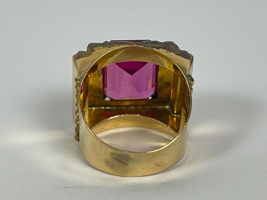 18K Gold Synthetic Sapphire Ring Size 9 10.4g FMV $300 Retail $900 [Photo 14]