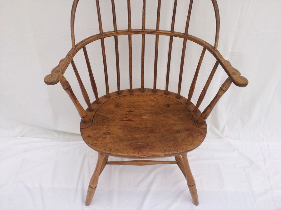 New England Sack-Back Windsor Armchair ca. 1810-1820 - Estimate $300-$400 As Found [Photo 2]