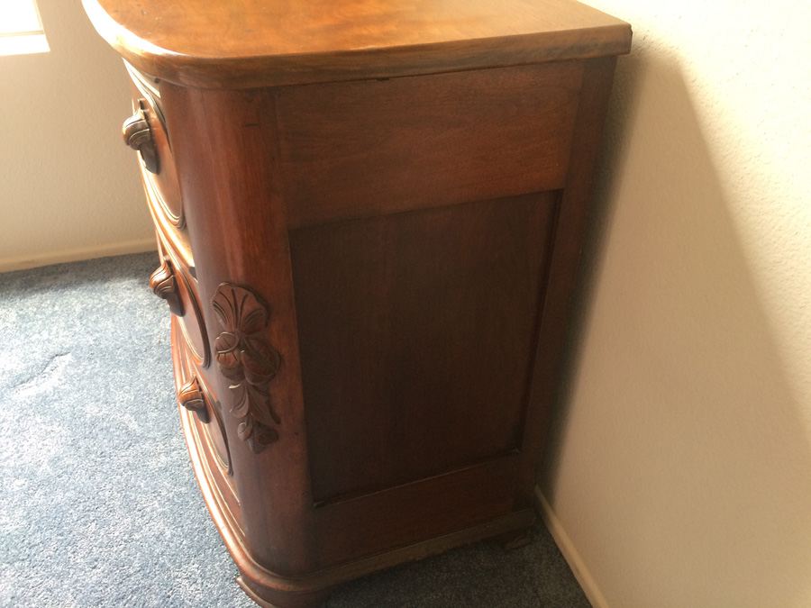 Victorian Three Drawer Dresser, Carved Pulls, Curved [Photo 9]