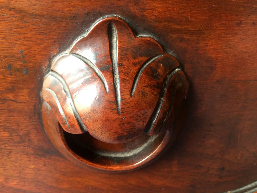 Victorian Three Drawer Dresser, Carved Pulls, Curved [Photo 6]