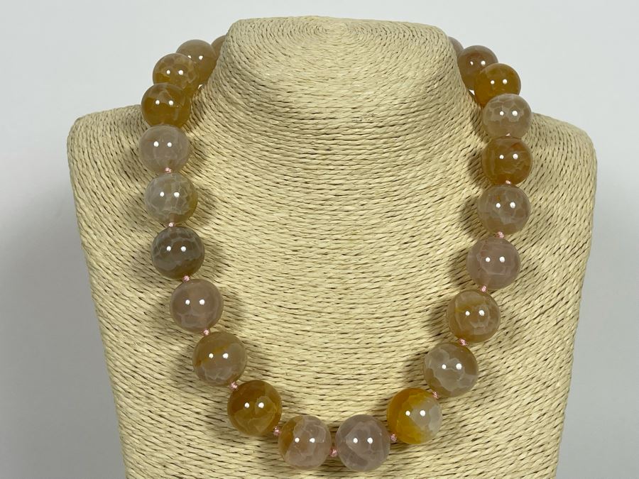 18' Large Stone Beaded Necklace With Sterling Silver Clasp [Photo 4]