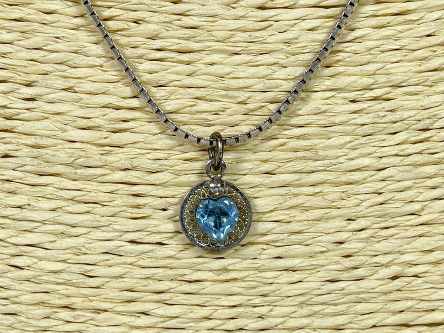 JUST ADDED - Sterling Silver 20' Necklace With Sterling Silver Blue Stone Pendant 6.6g [Photo 4]