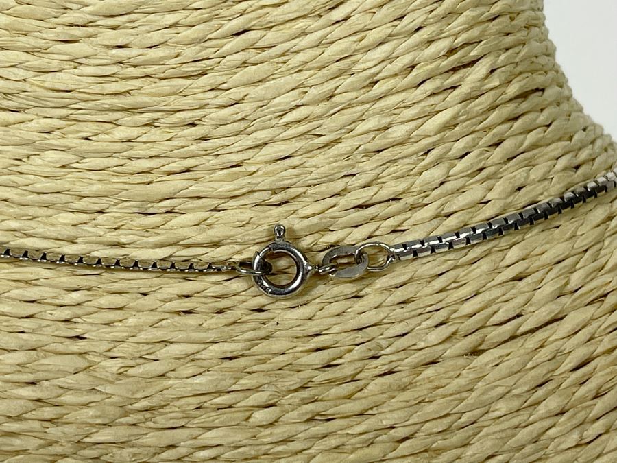 JUST ADDED - Sterling Silver 20' Necklace With Sterling Silver Blue Stone Pendant 6.6g [Photo 6]