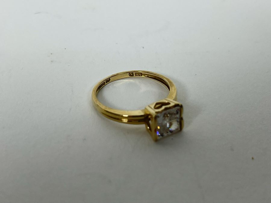 JUST ADDED - 10K Gold Cubic Zirconia Ring Size 6.25 2.1g [Photo 8]